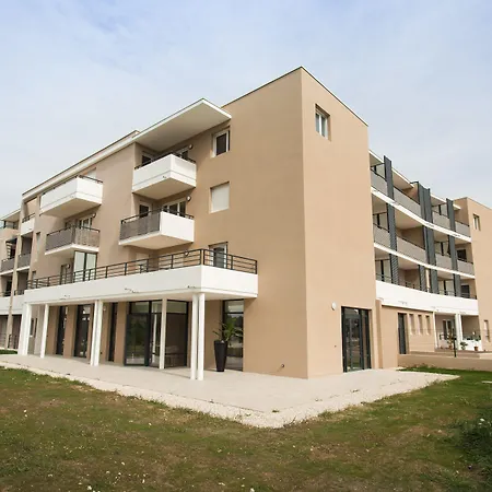 Aparthotel Zenao Villeneuve-les-Avignon