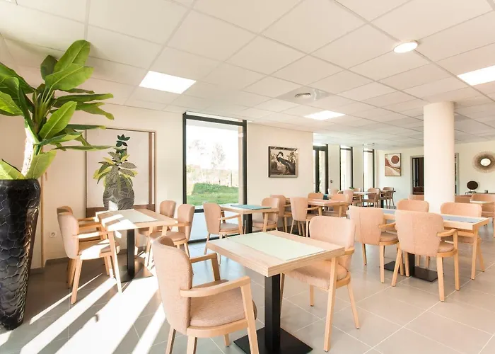 Zenao Aparthotel *