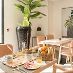 Zenao Hotel apartamentowy *