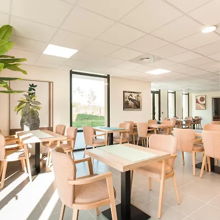 Zenao Aparthotel *