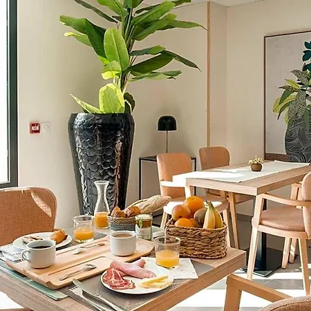 Apart Otel Zenao Villeneuve-lès-Avignon