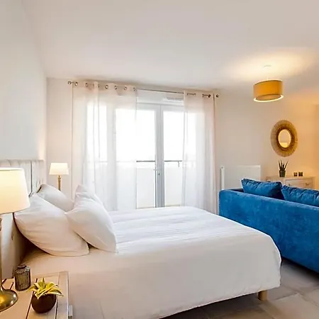 Zenao Les Avignon Appart hôtel Villeneuve-lès-Avignon